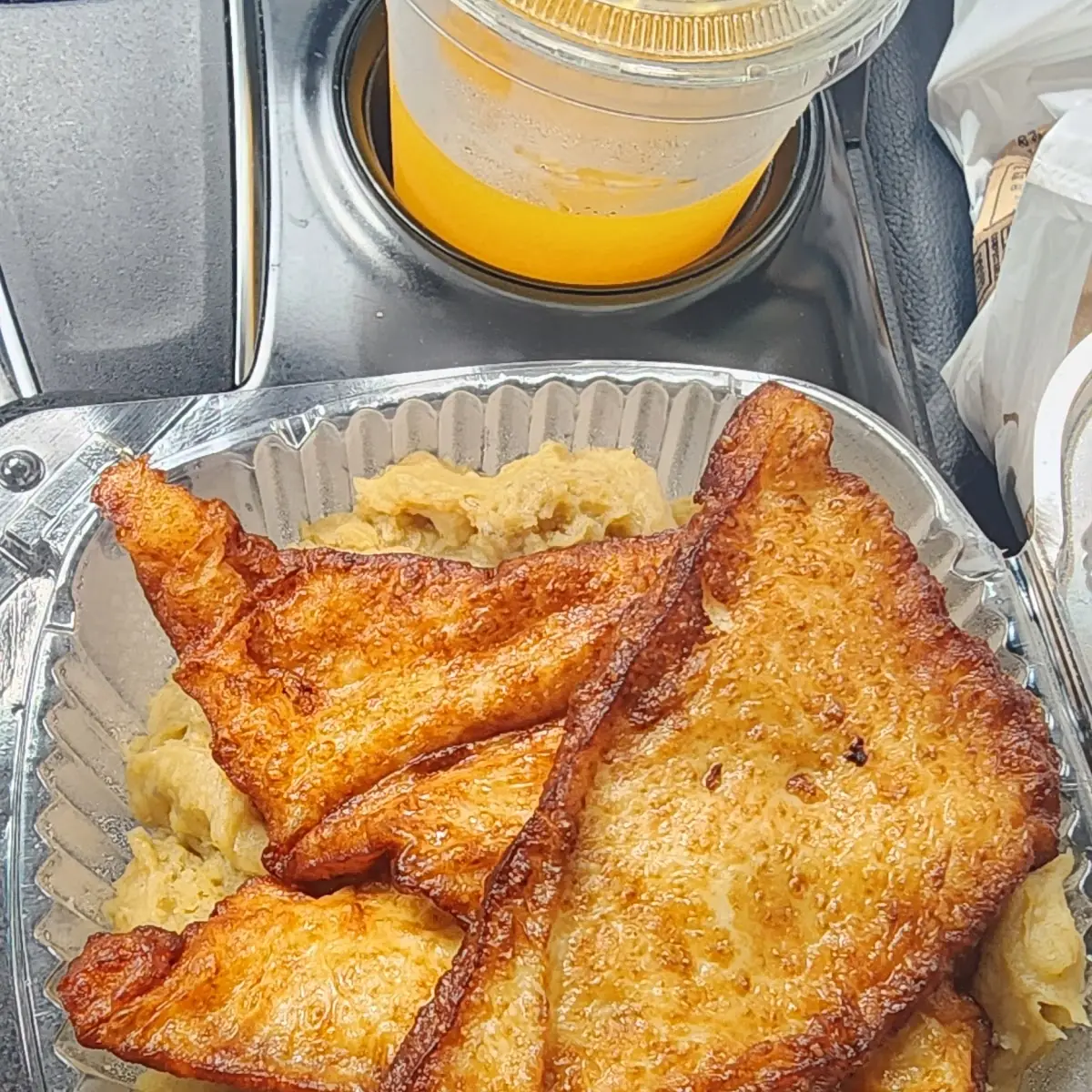 Mangu de Plátano Con Queso Frito