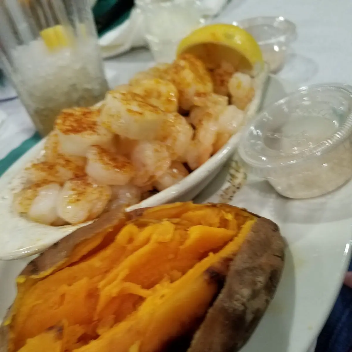 Lane's Broiled Seafood Platter