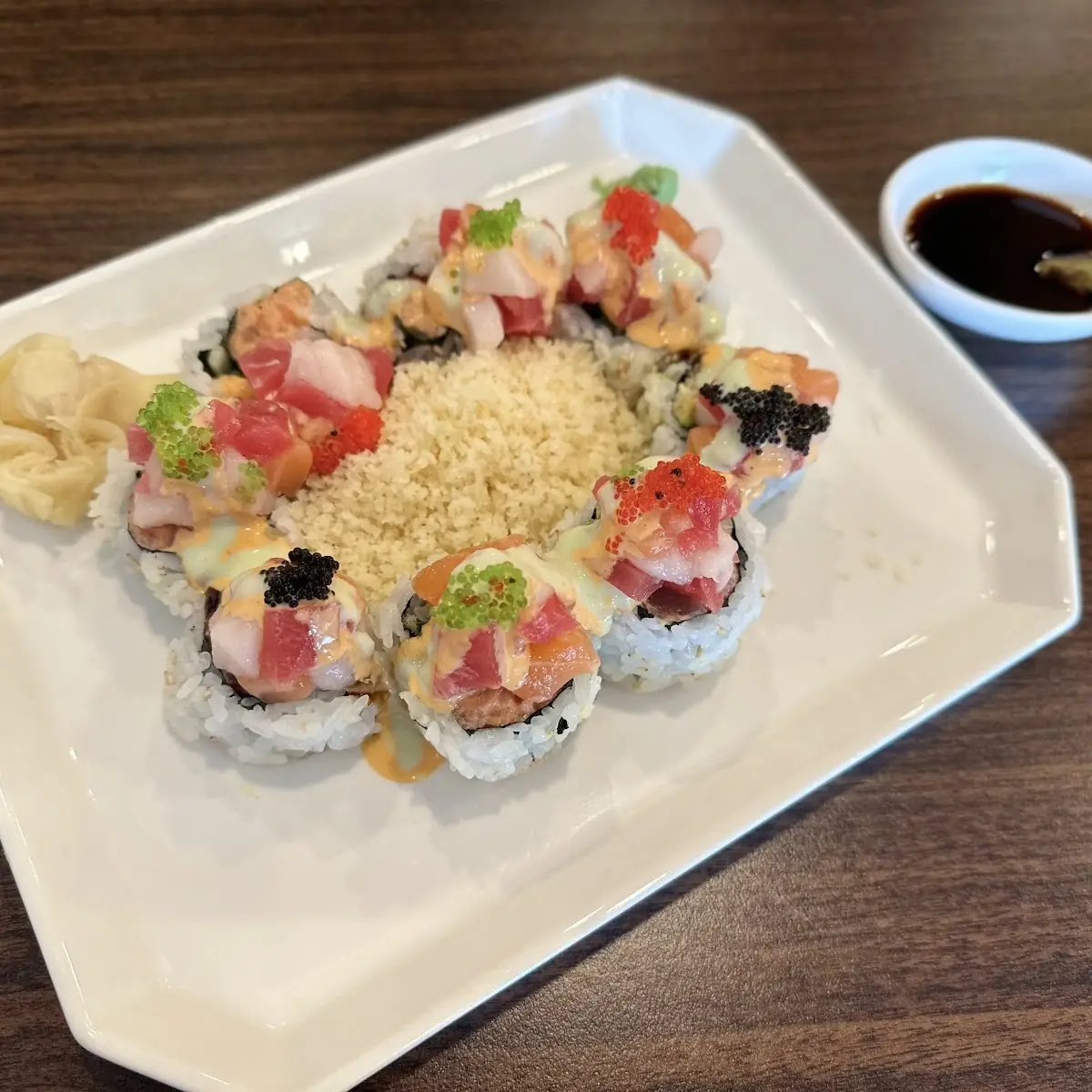 Spicy Tuna Roll w Avocado