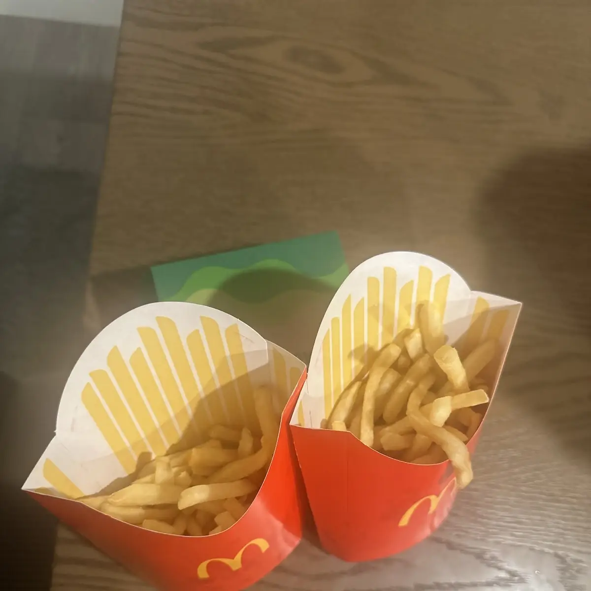 Mcnuggets & 2 Medium Fries