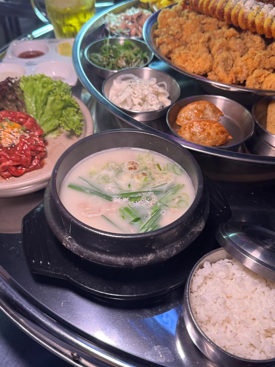 Busan Pork Soup, Chicken V Sydney