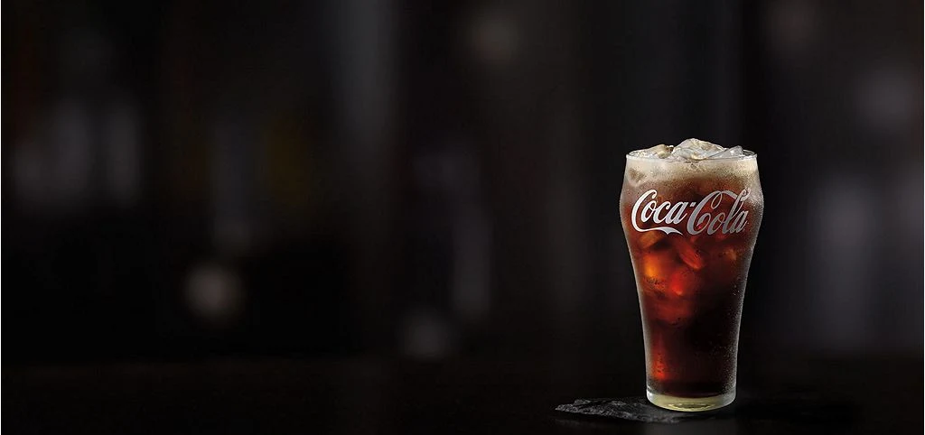 Medium Frozen Coca-Cola