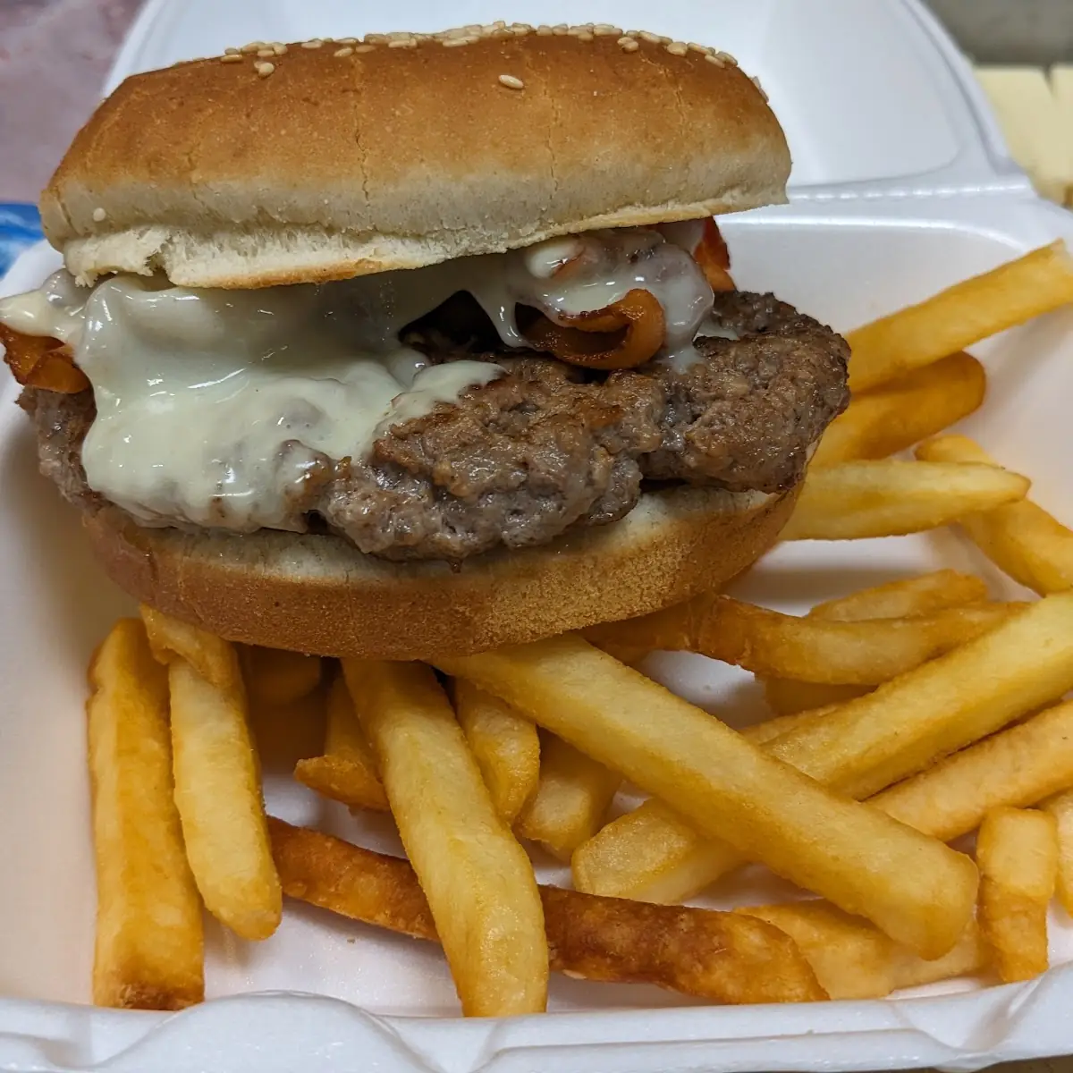 Frank's Cheese Burger