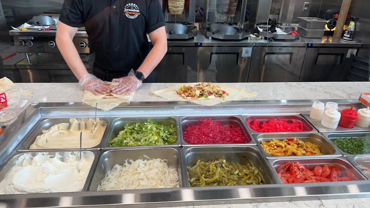 Royal BBQ Salad Bowl