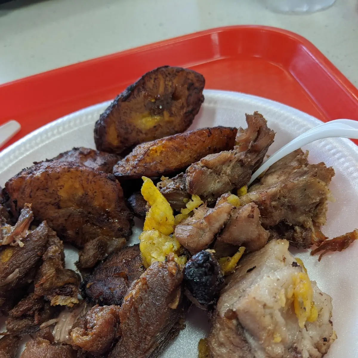 Lechon Asado Y Frito