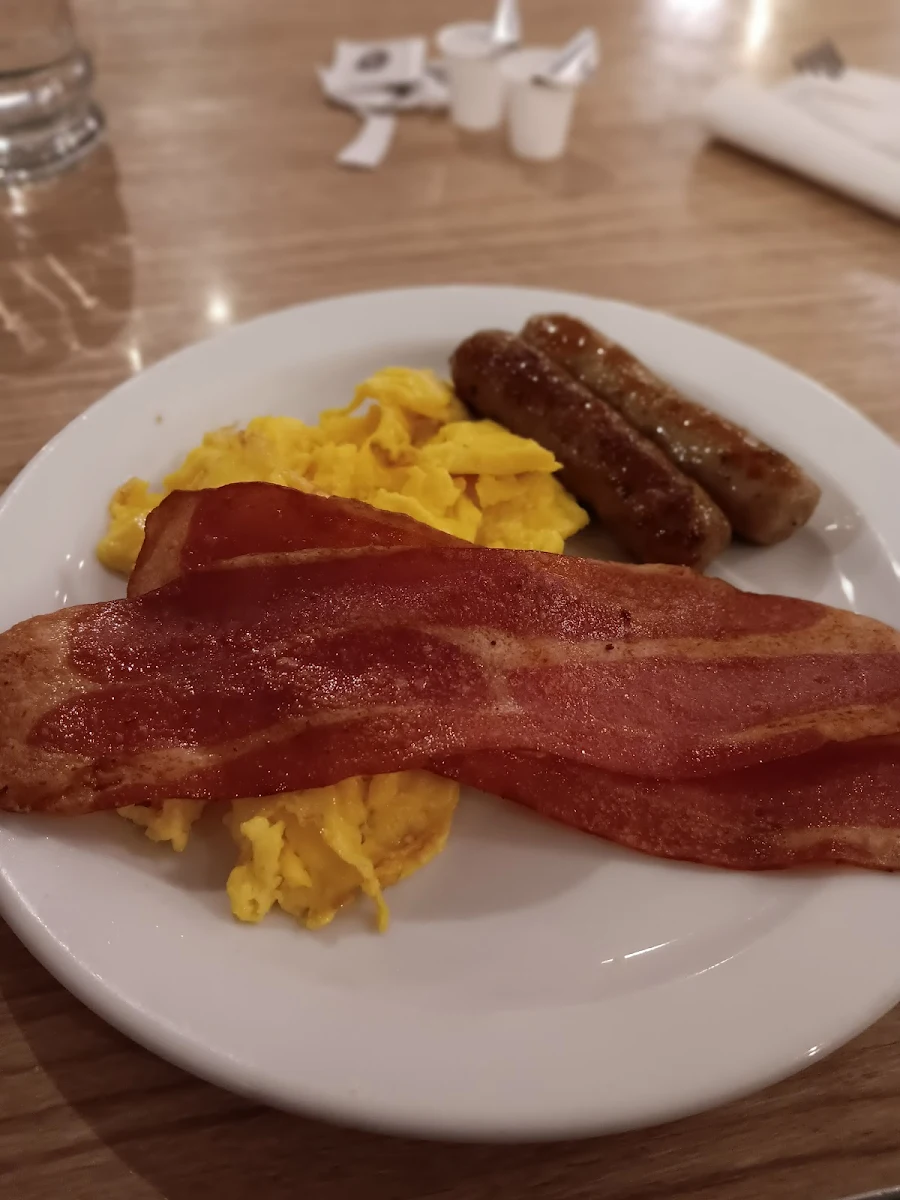 Breakfast Slam with Turkey Bacon, Denny's Restaurant Abbotsford - Simon Ave