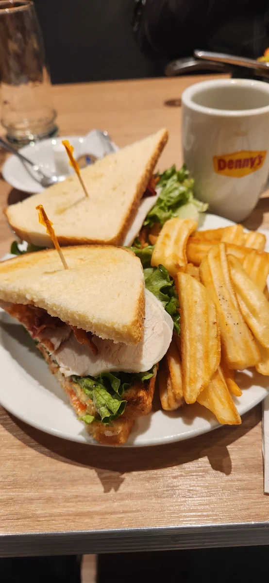 Club Sandwhich, Denny's Restaurant Abbotsford - Simon Ave