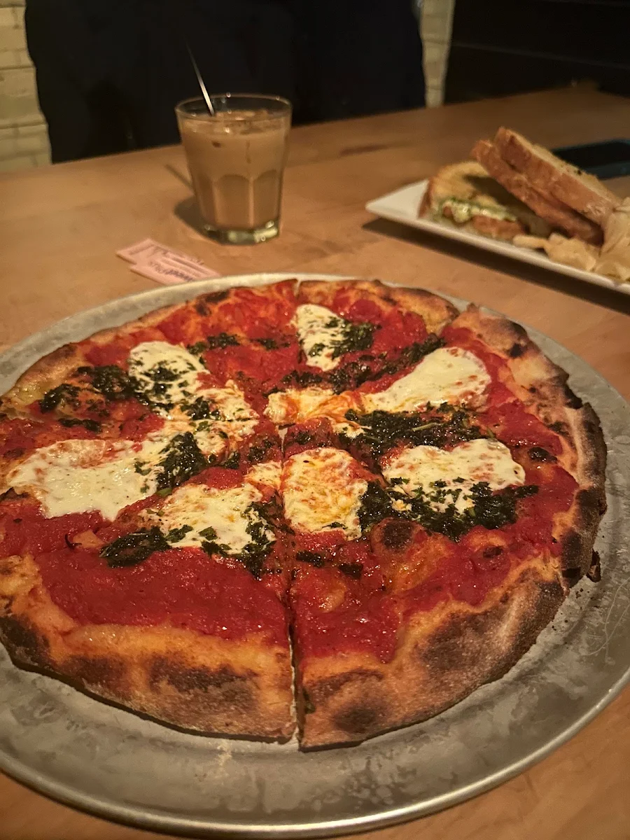 Pizza Margherita