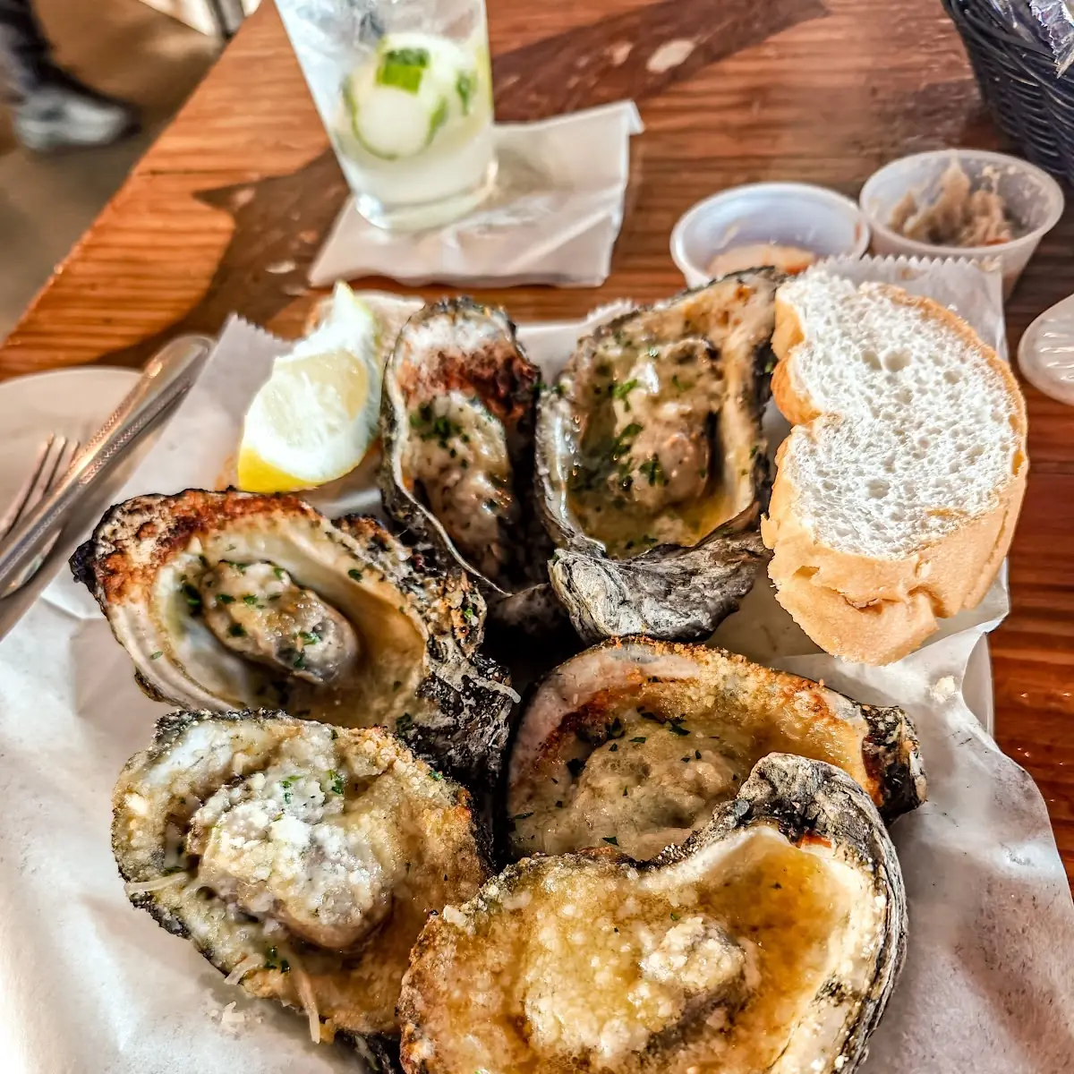 Raw Oysters Mkt