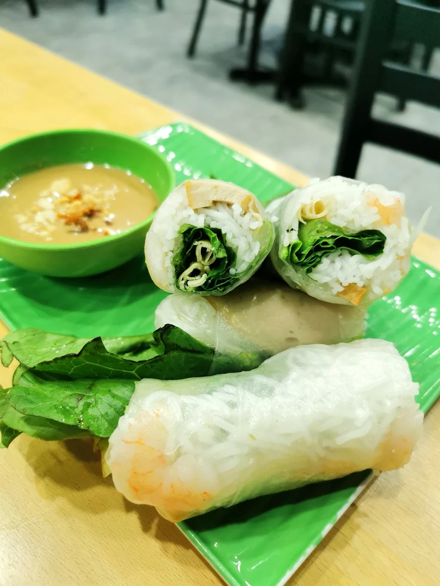 Cuốn Shredded Pork Wrap, La Maison Da Nang