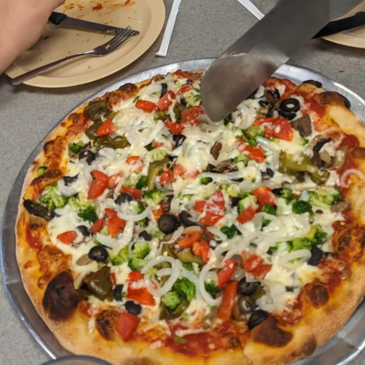 Rigatoni Veggie Pizza