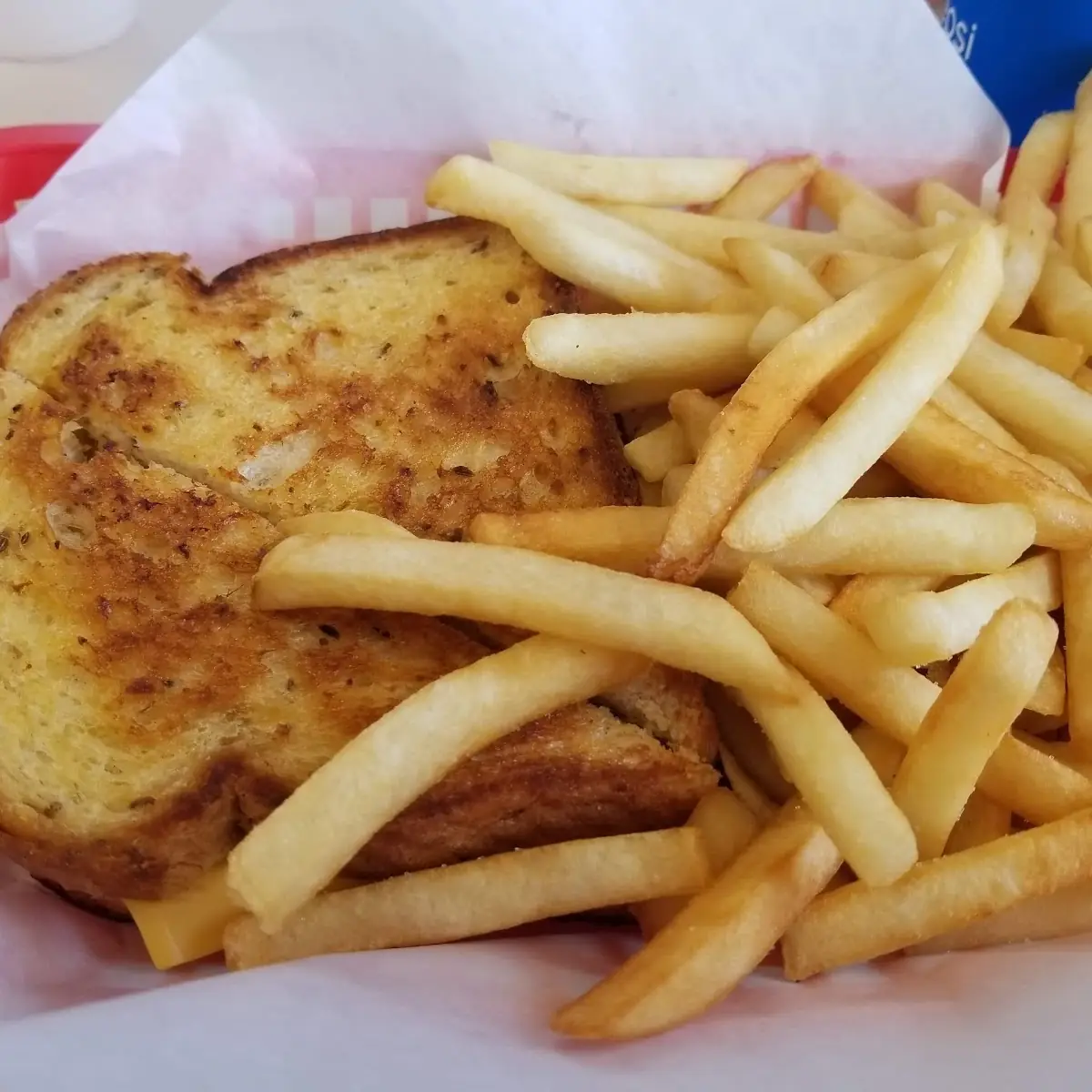 Fries & Garlic Bread