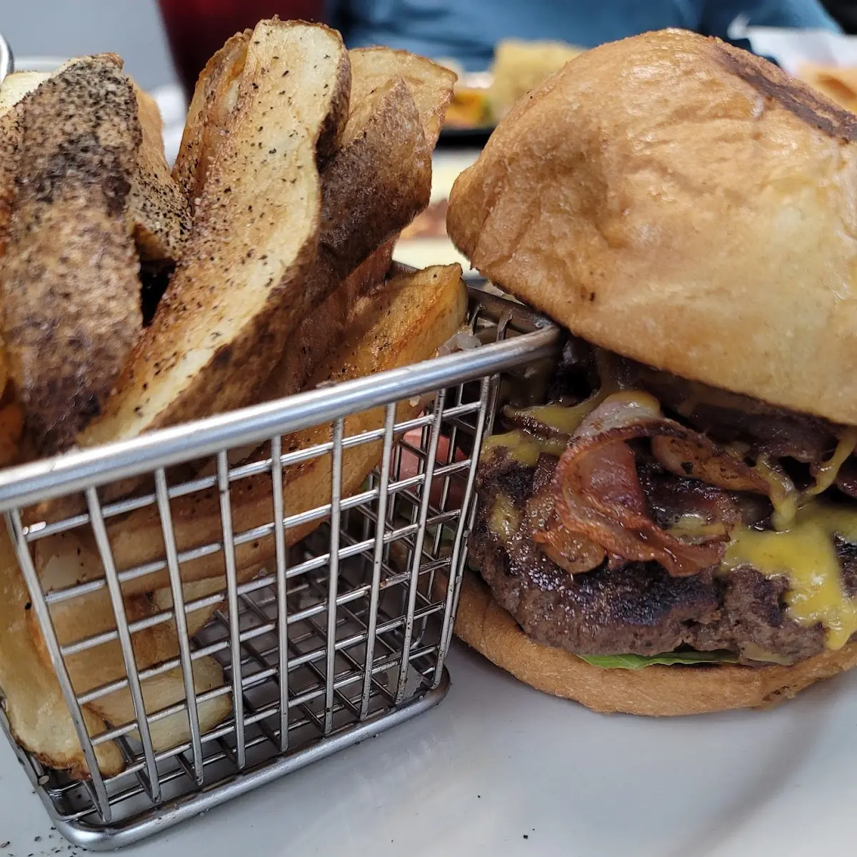 Bacon Cheeseburger