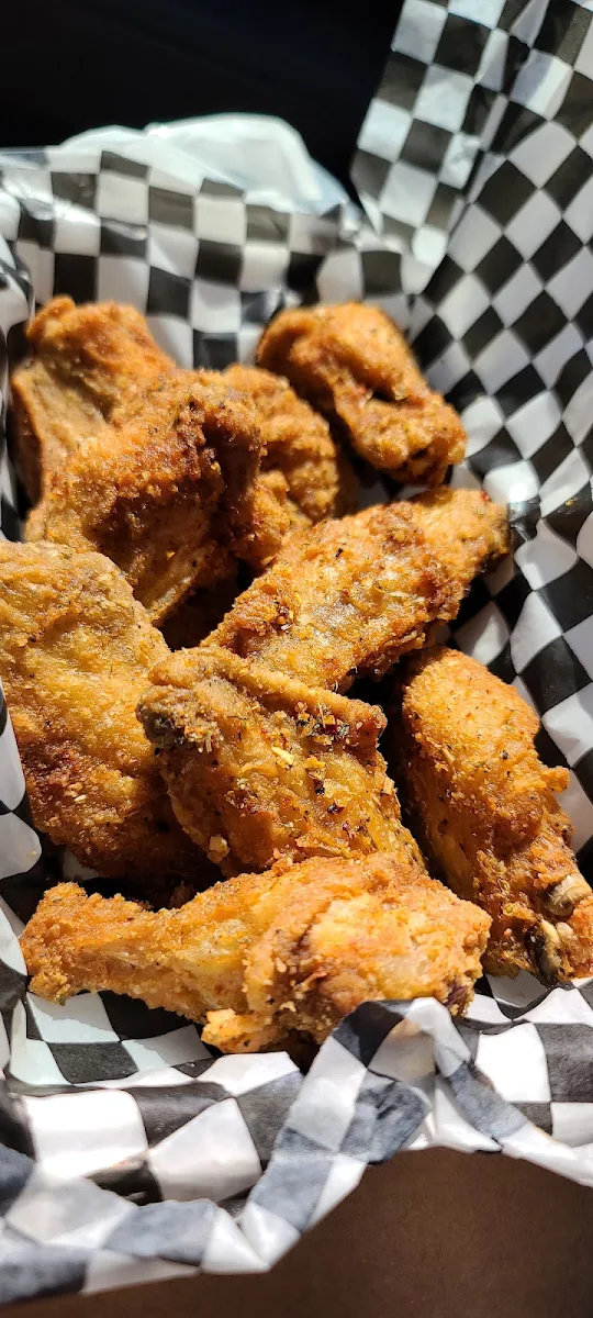 Garlic Cajun Wings