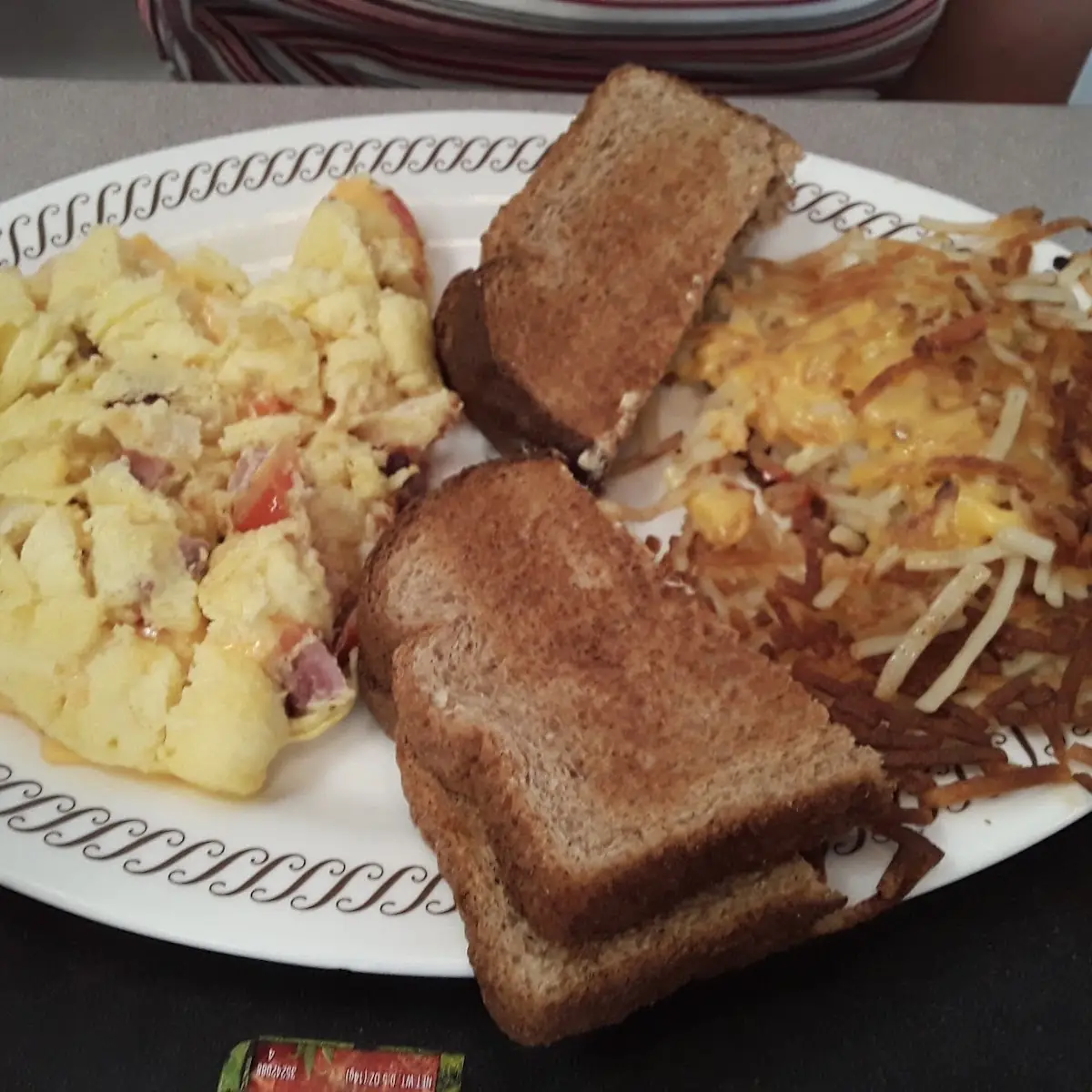 Western Omelet Hash Browns & Toaat