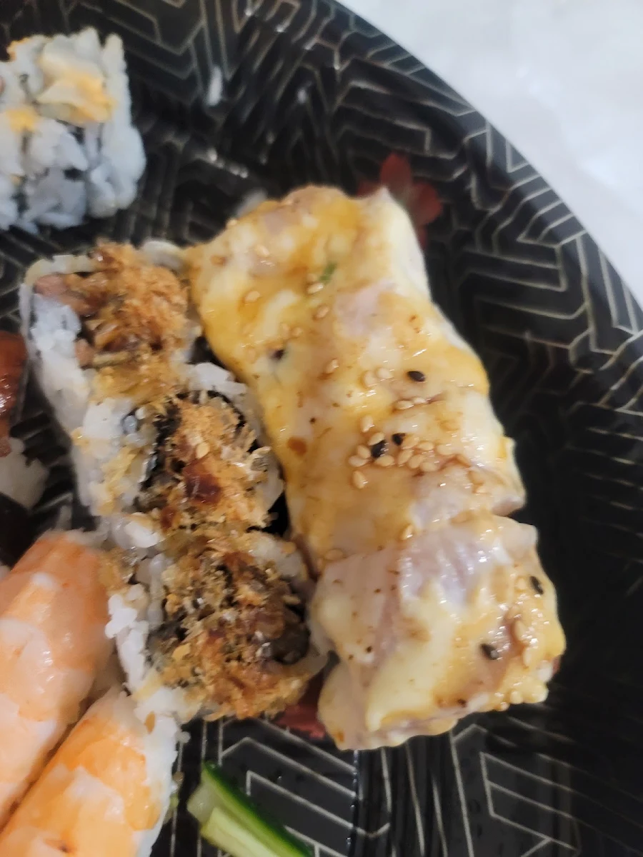 Specialty Sushi Roll, Umai Sushi