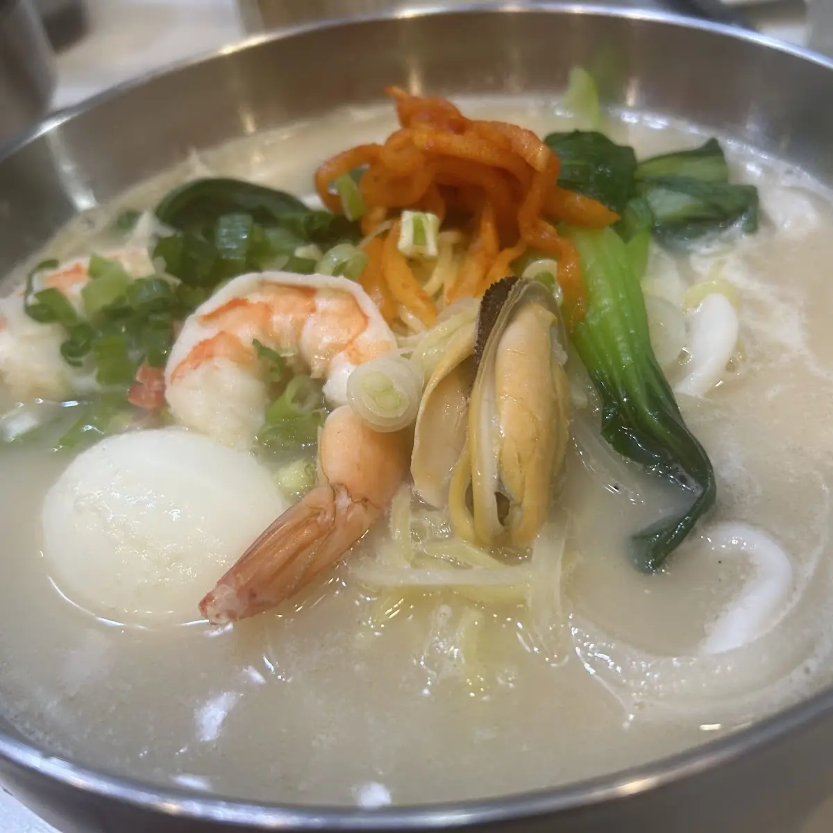 Tteok Mandu Guk