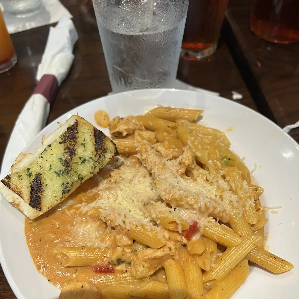 Cajun Pasta with Garlic Bread