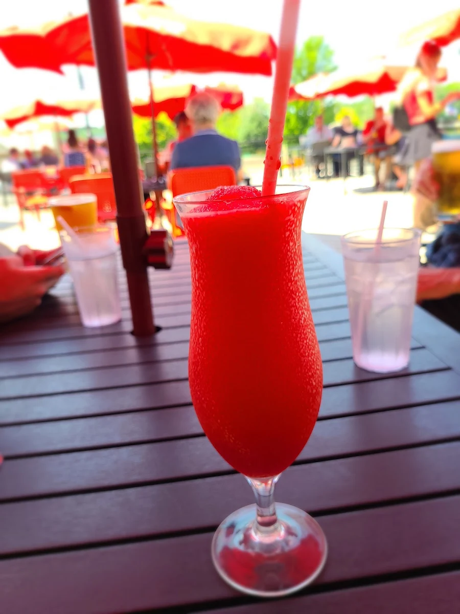 Strawberry Daiquiri, Studabakers