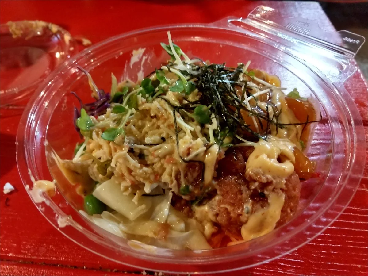 Deluxe Poke Bowl