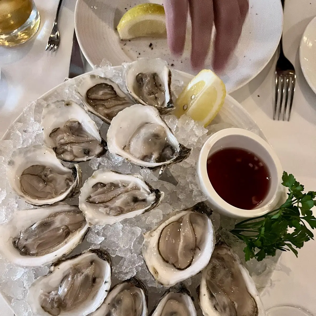 Fresh Oysters with Spicy Sauce