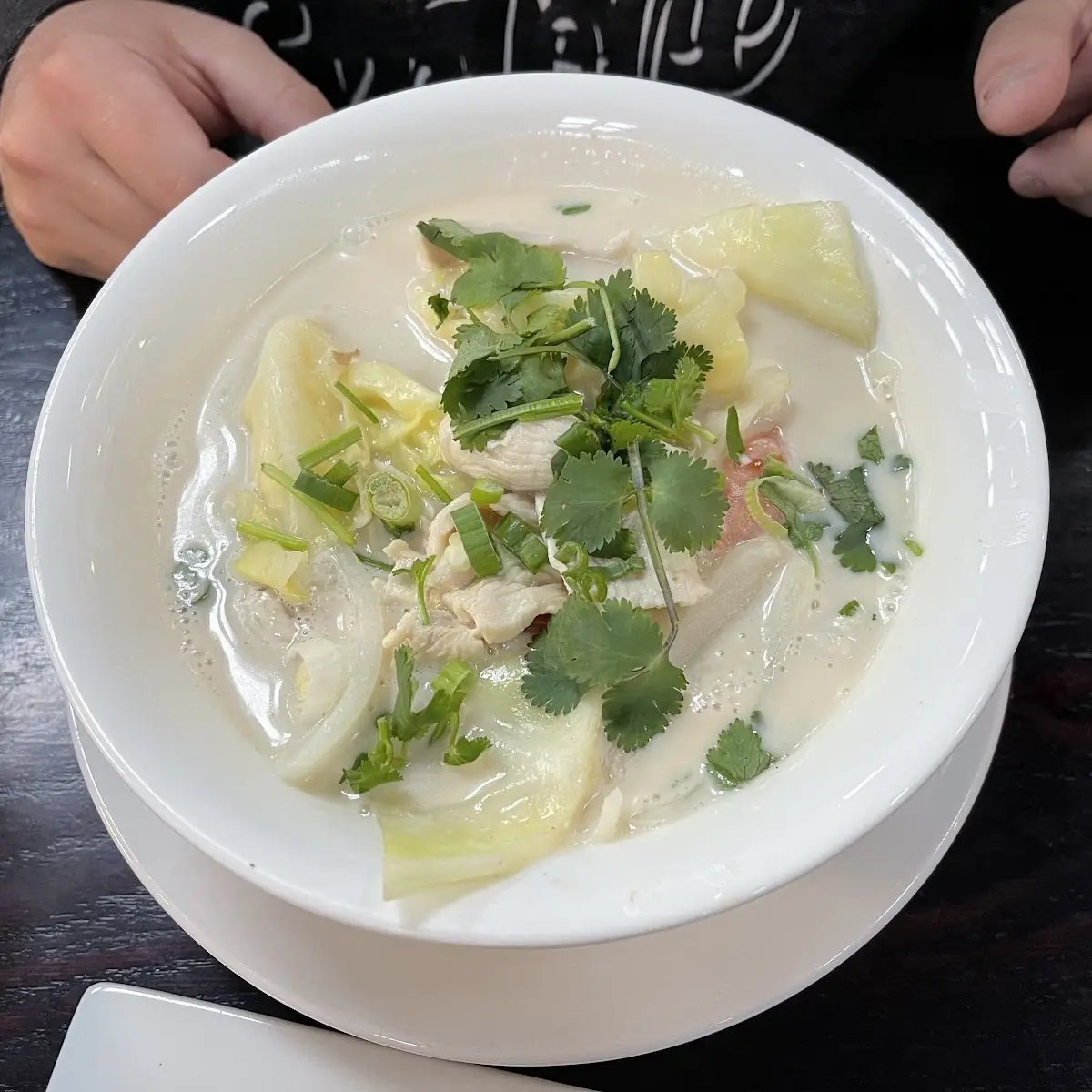 PH6 Wonton Soup
