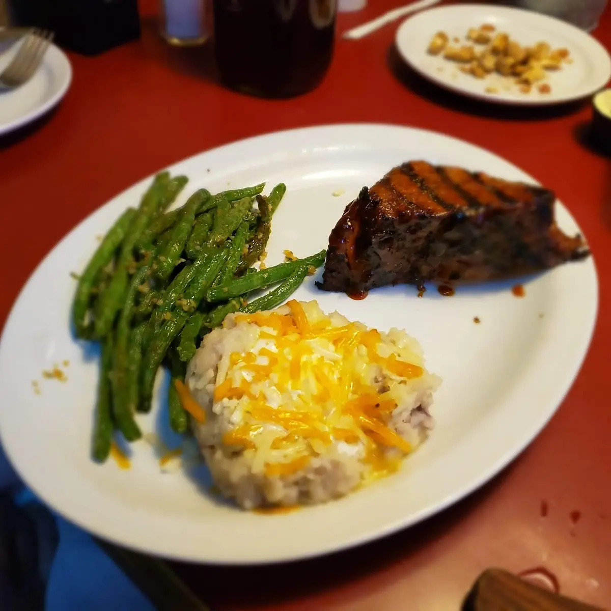 Tri Tip with Garlic Green Beans and Mashed Potatoes