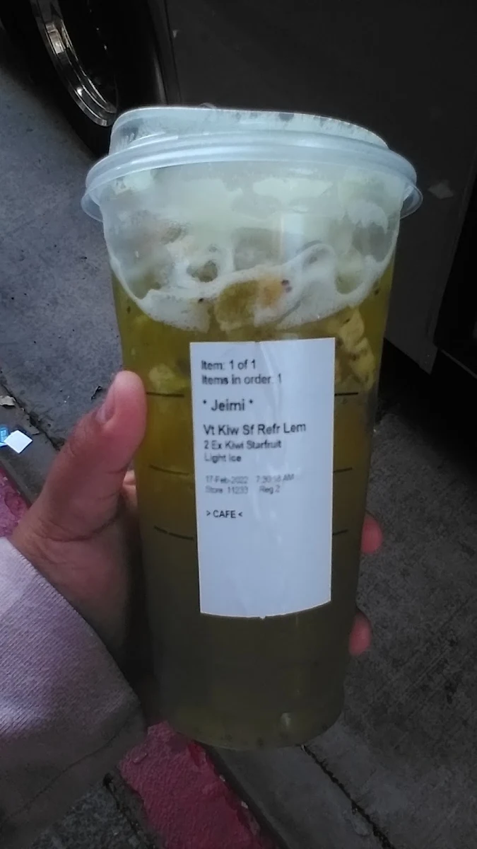 Kiwi Star Fruit Refresher