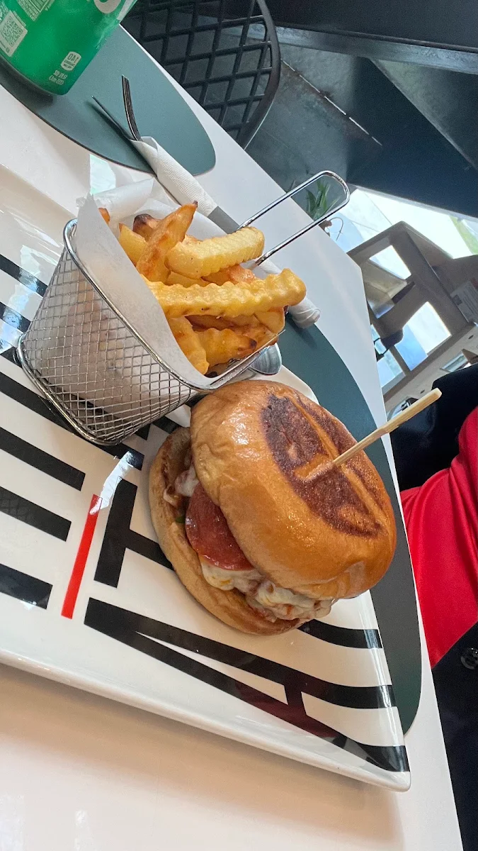 Pesto Chicken Burger