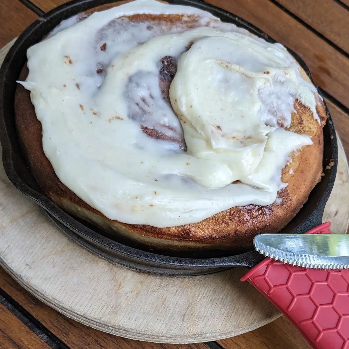 Cast Iron Cinnamon Roll