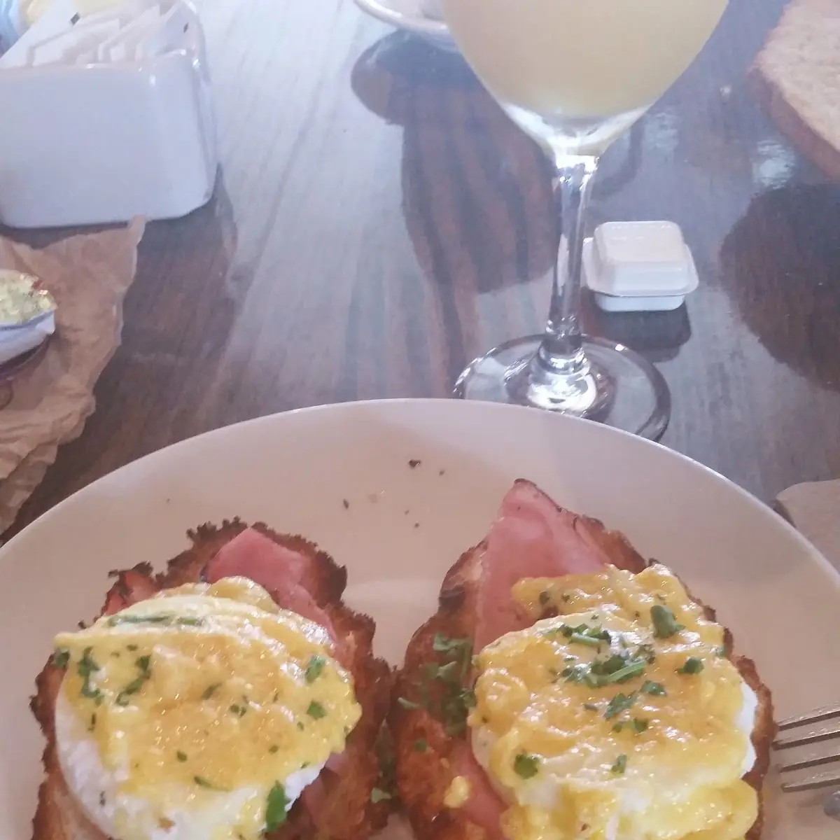 Eggs Benedict