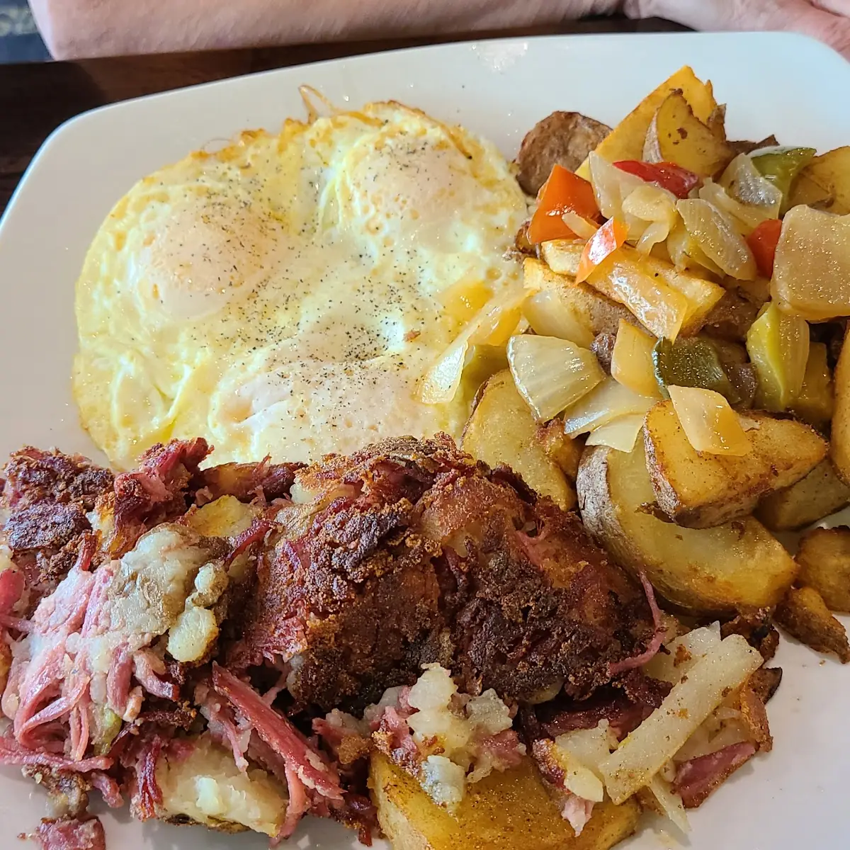 Corned Beef Hash & Eggs