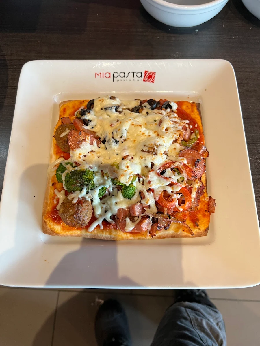 Pizza Viande Totale, Mia Pasta - Valleyfield