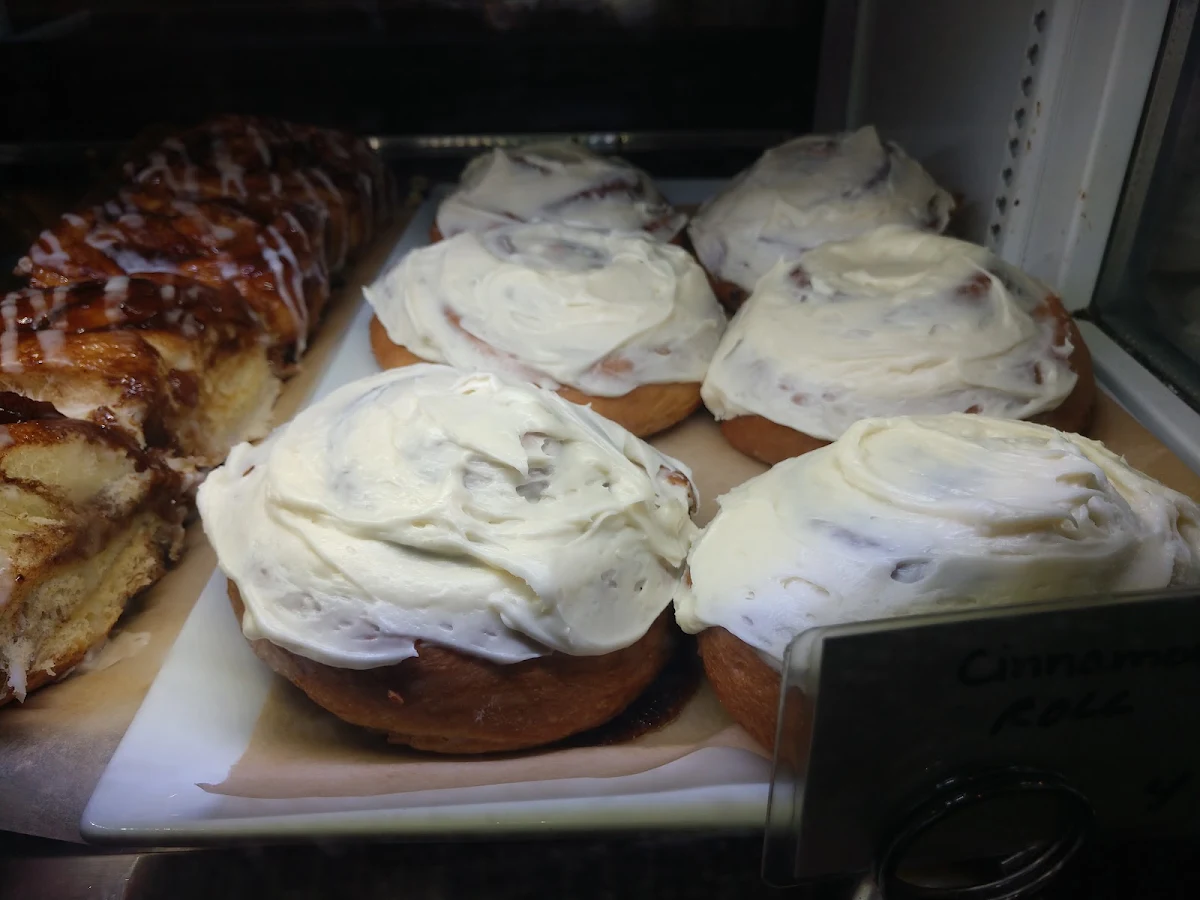 12 Cinnamon Rolls