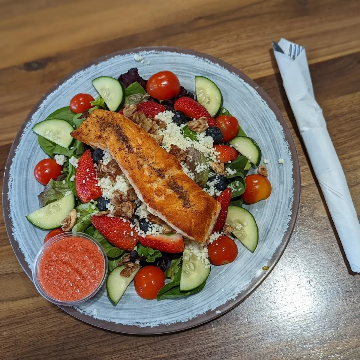 Seared Salmon Salad