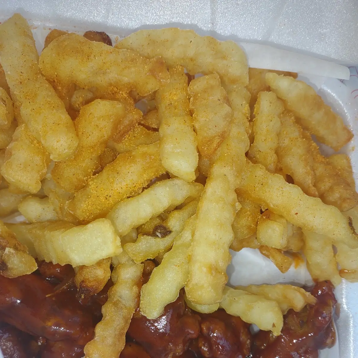 Six BBQ Wings and Fries