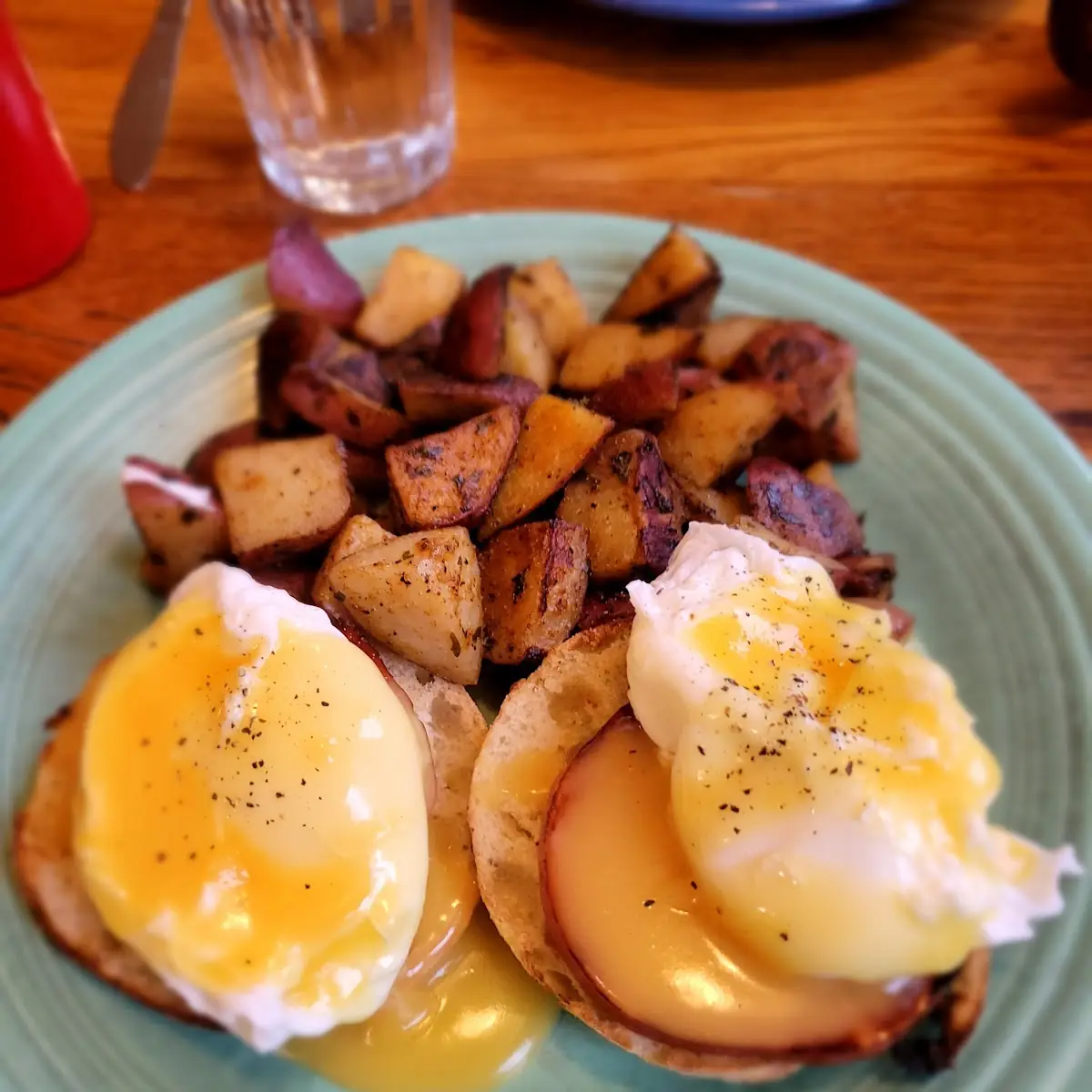 Eggs Benedict