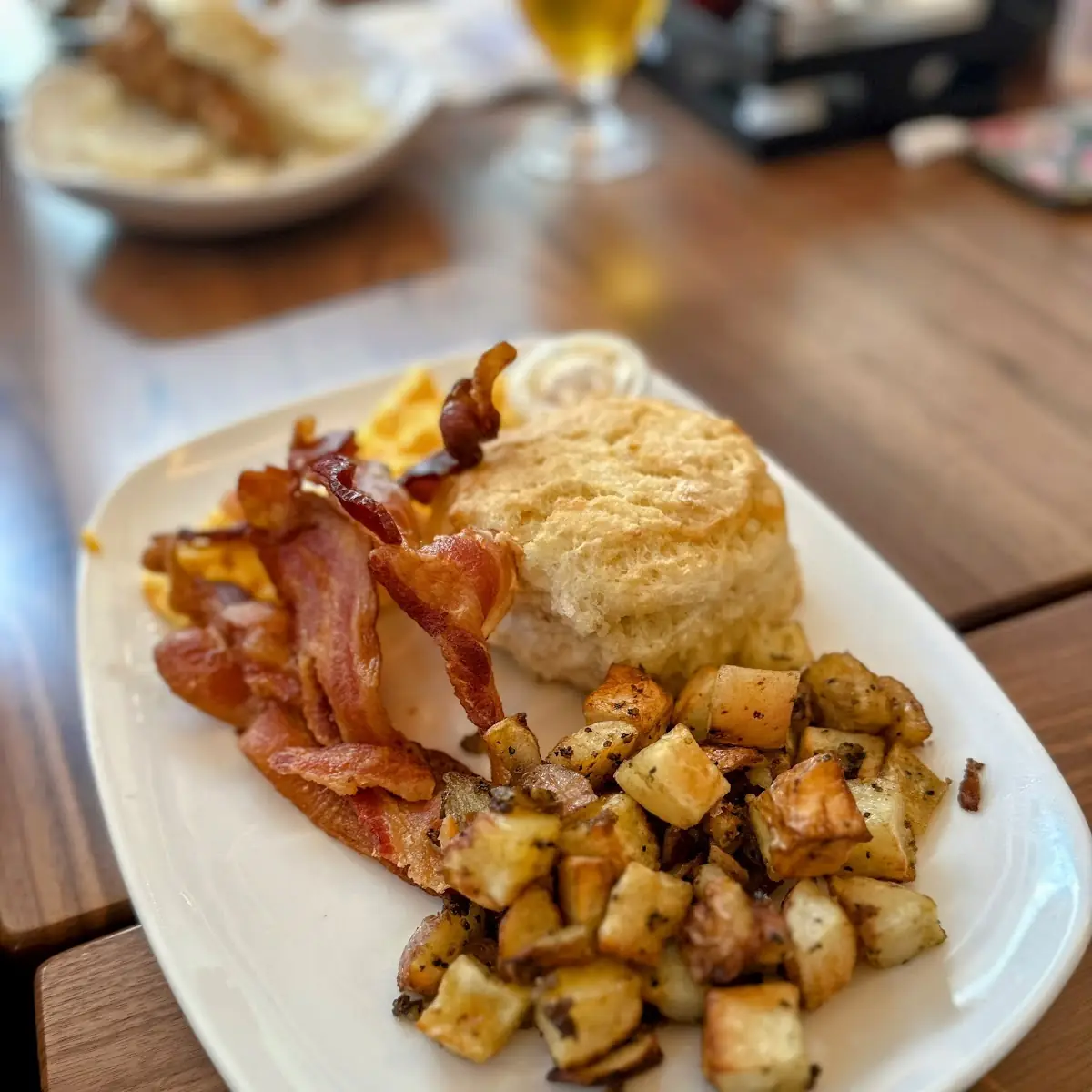 Bacon & Eggs Biscuit Breakfast
