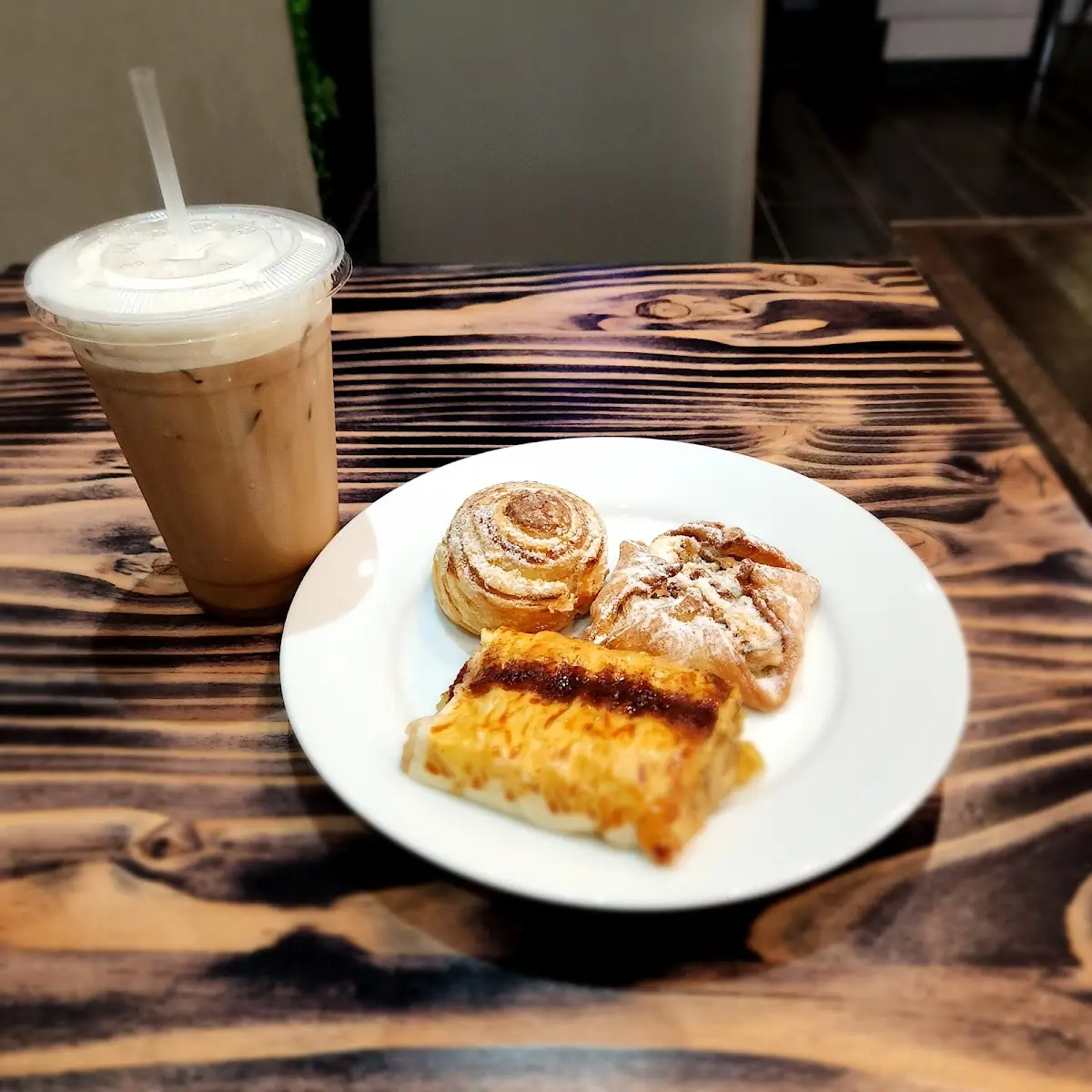 Cinnamon Roll