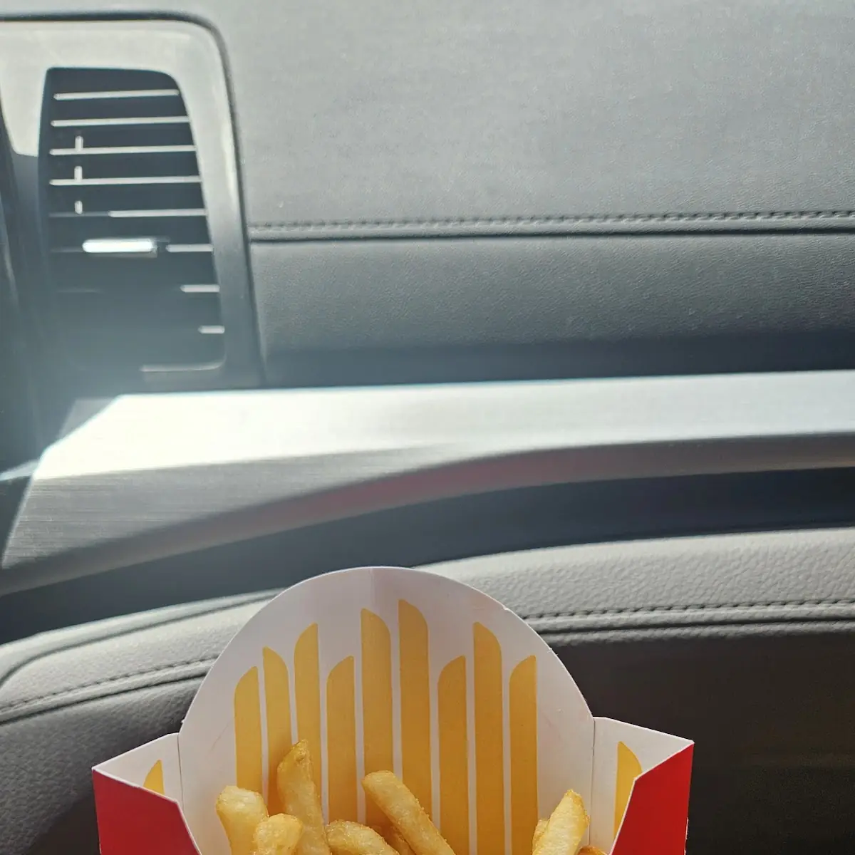 40 PC Chicken Mcnugget & 4 Medium Fries