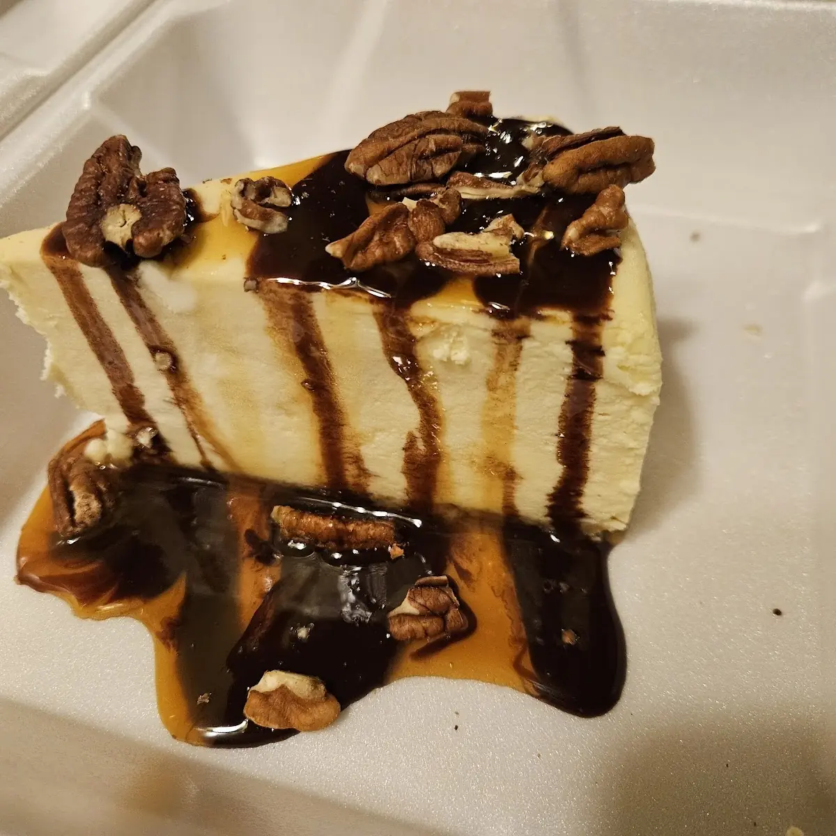 Cheese Cake w Hot Fudge