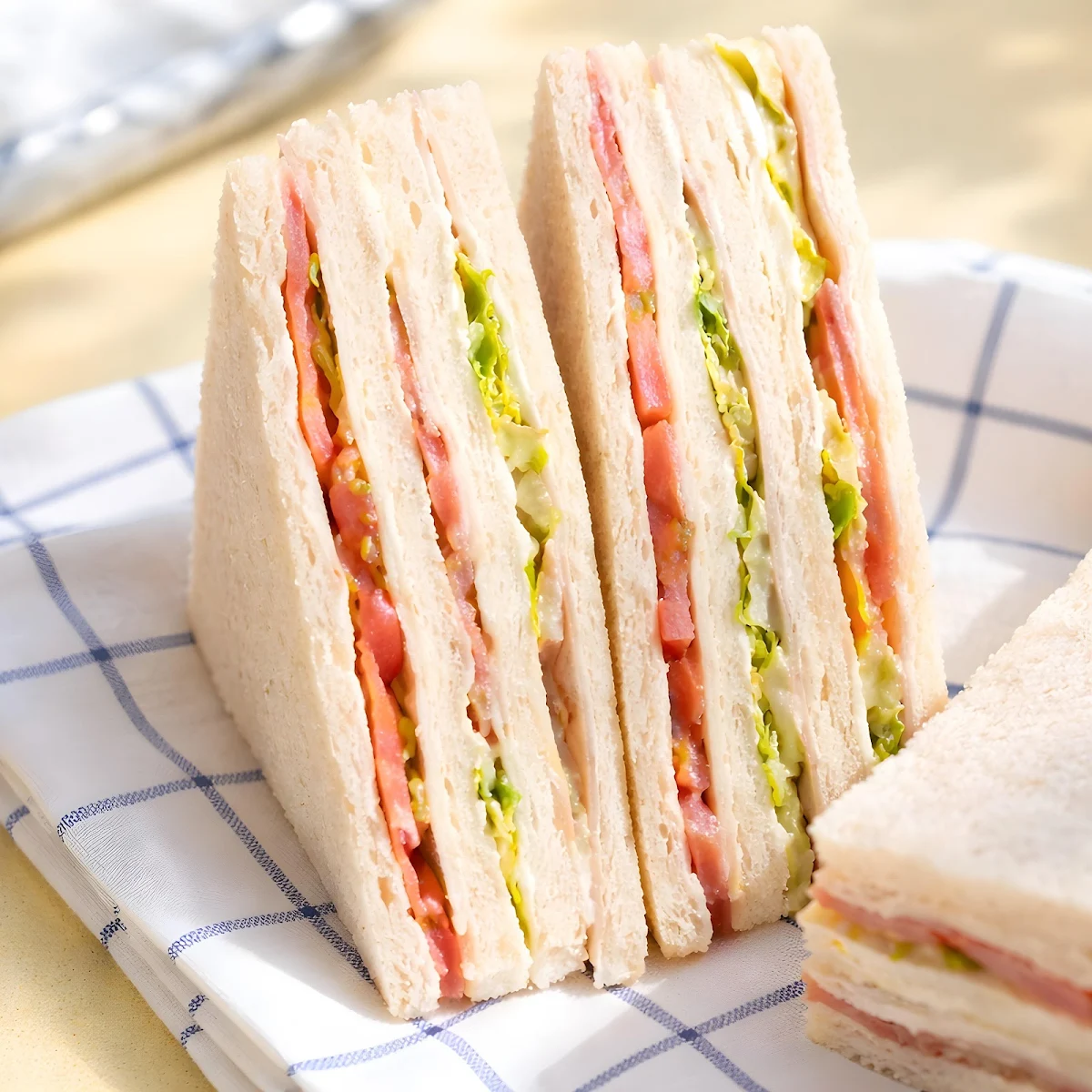 Sandwich De Miga Ham & Cheese