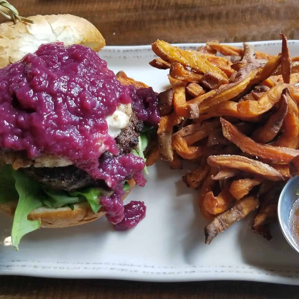 Hamburger with Sweet Potato Fries