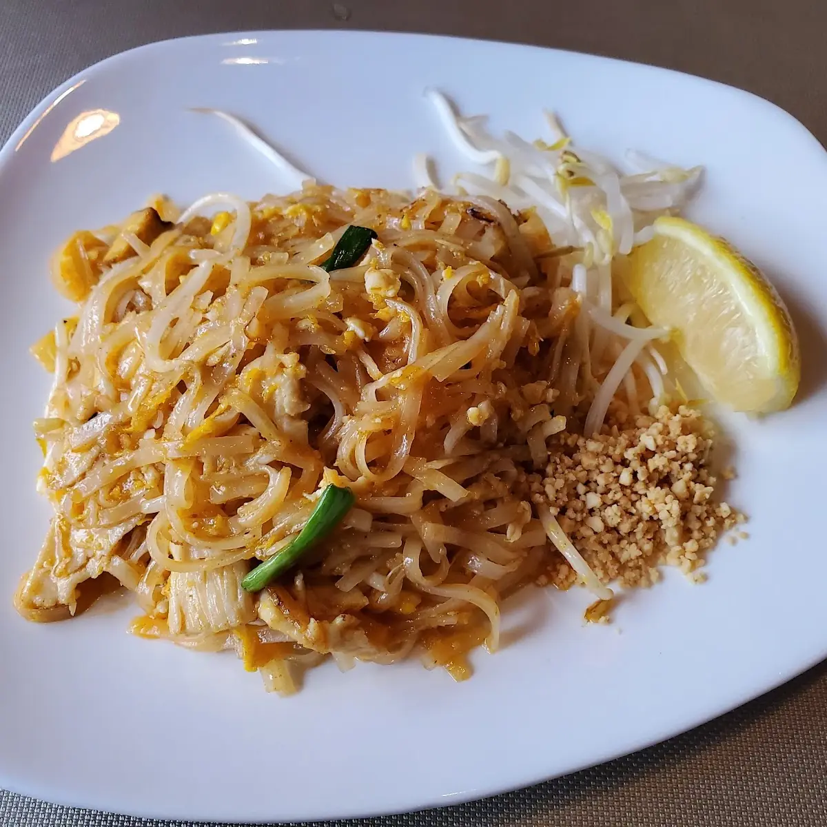 Chicken Pad Thai