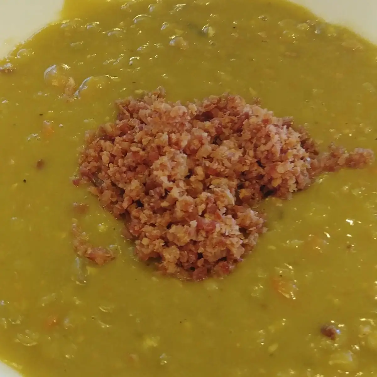 Split Pea Soup with Bacon Bits