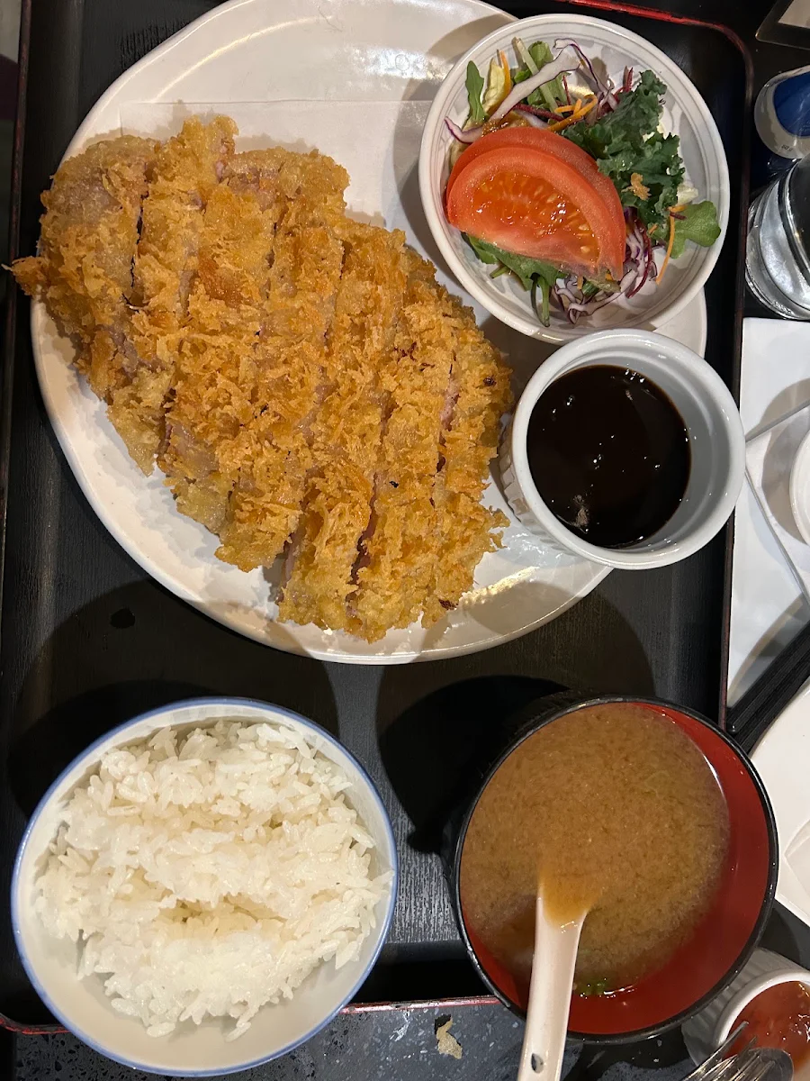 Tonkatsu, Tokyo Avenue