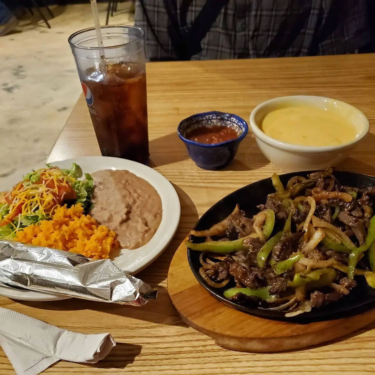 Fajitas and Cheese Dip