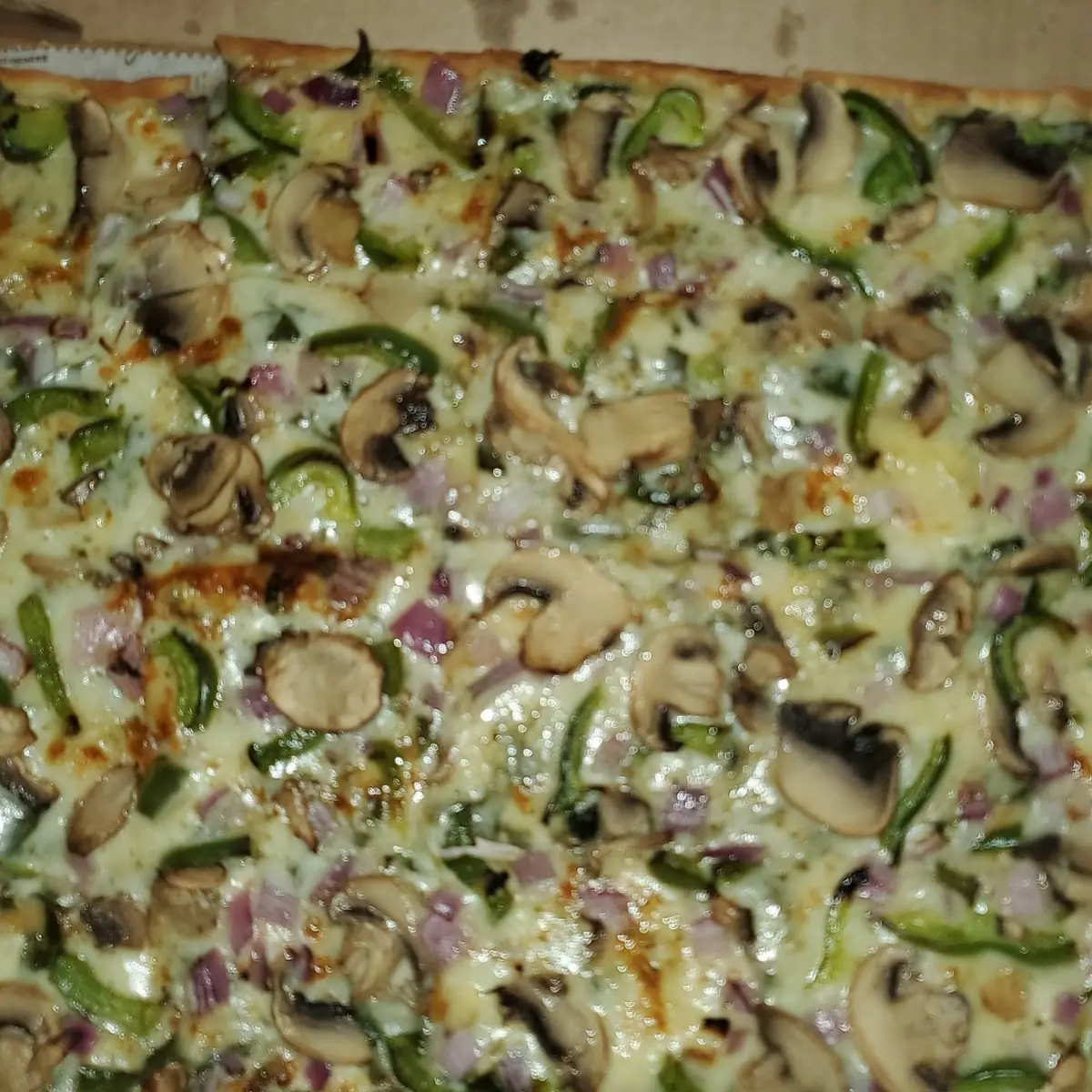 White Veggie Pizza with Spinach