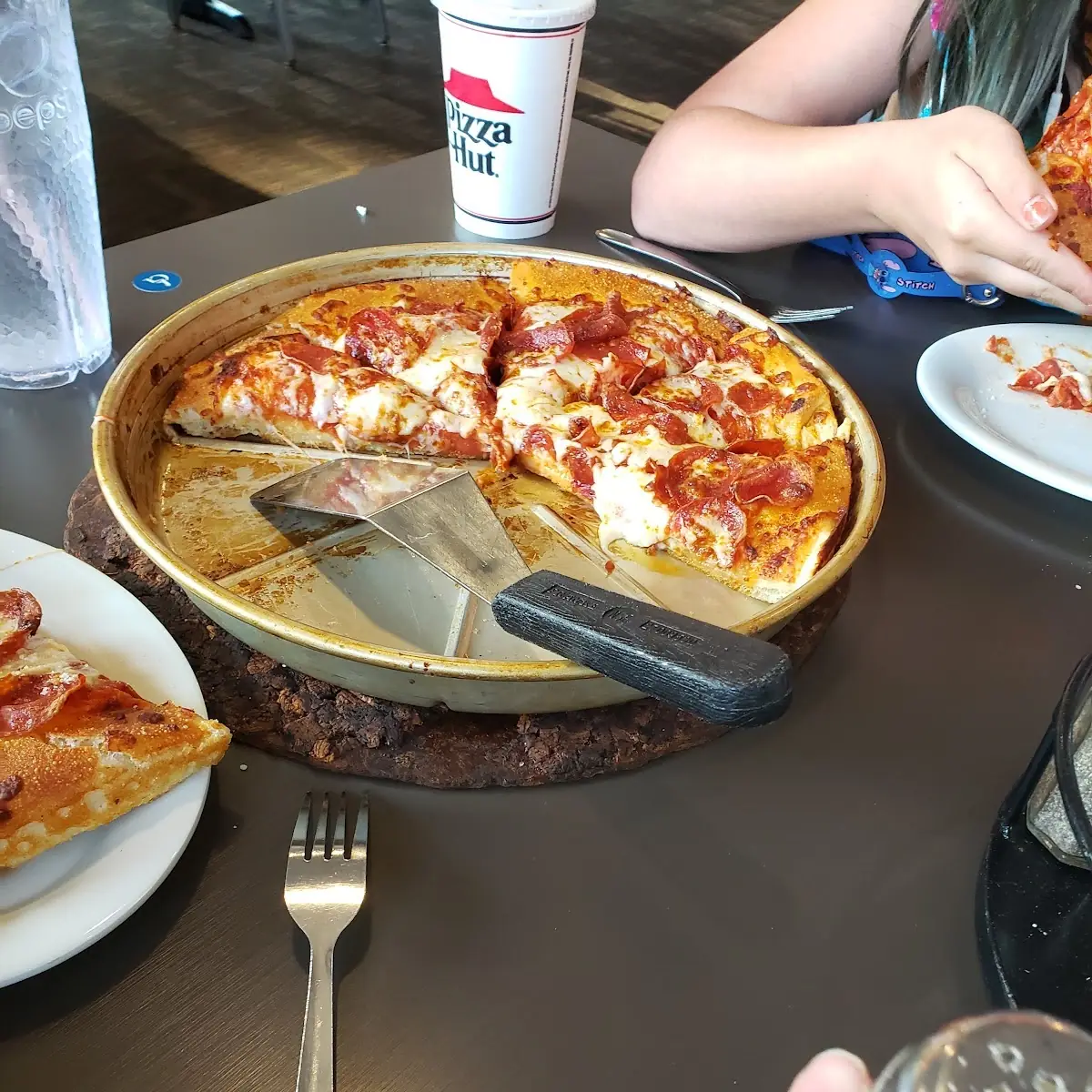 Pepperoni Pizza Xtra Cheese Pizza