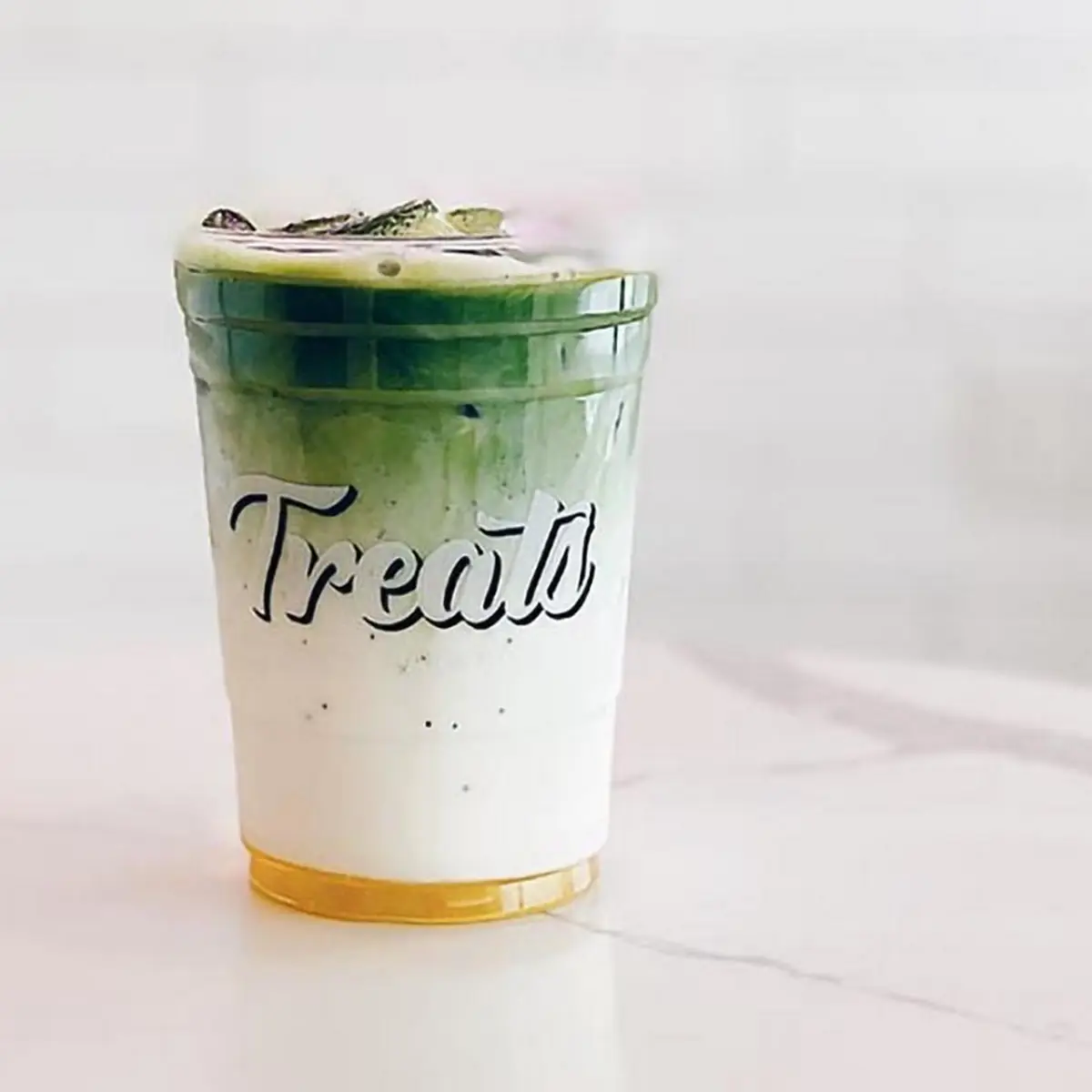 Strawberry Matcha Latte with Macadamia Milk